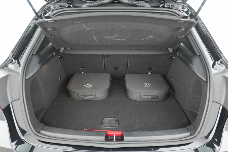 Occasion MERCEDES-BENZ A 250 A 250 e 2023 Noir 30900 € à Beyne-Heusay