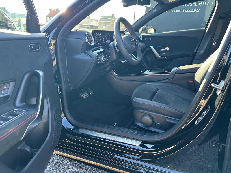 Used MERCEDES-BENZ Classe A A 200 d AMG Line 2023 Noir € 37890 in Beyne-Heusay