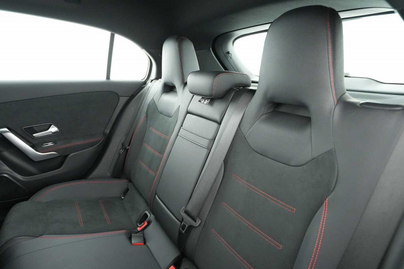 Occasion MERCEDES-BENZ A 250 A 250 e AMG Line 2023 Gris 33890 € à Beyne-Heusay