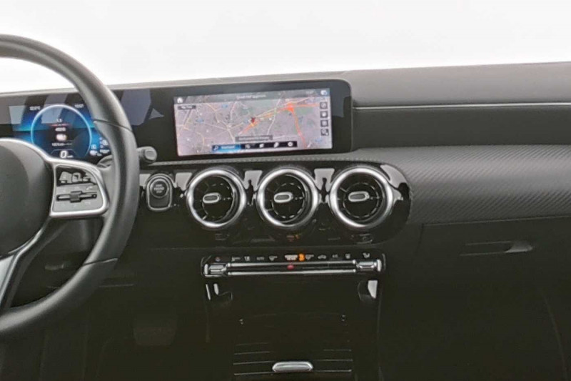 Occasion MERCEDES-BENZ A 250 A 250 e 2022 Gris 26890 € à Beyne-Heusay
