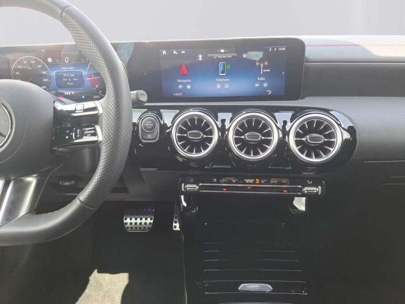 Used MERCEDES-BENZ CLA CLA 200 d Shooting Brake AMG Line 2024 Blanc € 36890 in Beyne-Heusay