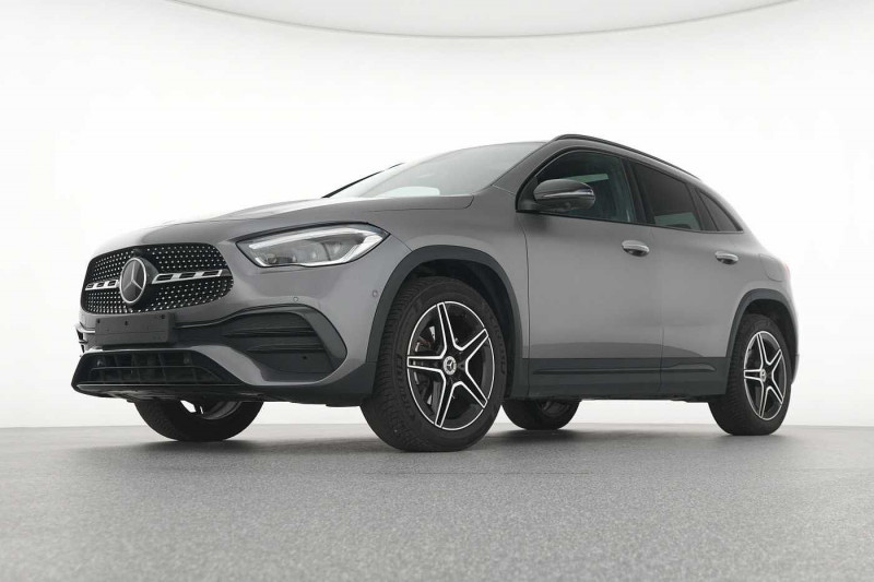 Occasion MERCEDES-BENZ GLA 250 GLA 250 e AMG Line 2023 Gris 40890 € à Beyne-Heusay
