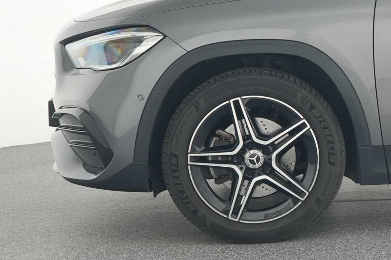 Occasion MERCEDES-BENZ GLA 250 GLA 250 e AMG Line 2023 Gris 40890 € à Beyne-Heusay