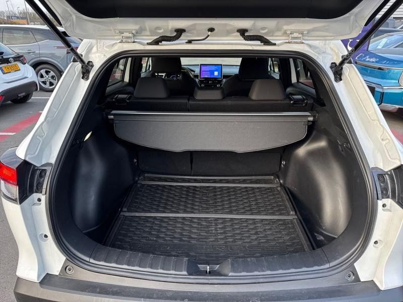Occasion TOYOTA Corolla Cross 1.8 STYLE 2023 WHITE 32990 € à Diekirch