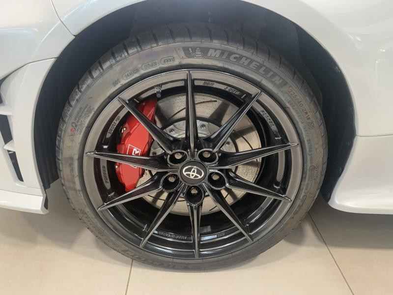 Occasion TOYOTA Yaris 1.6 GR4 2025 WHITE 49900 € à Diekirch
