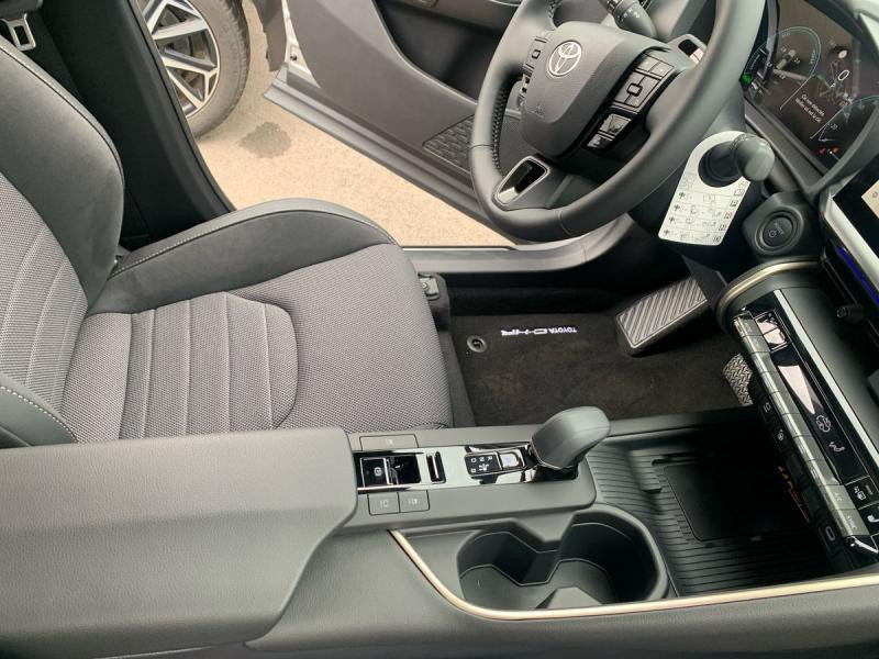 Used TOYOTA C-HR 1800 PREMIUM  GREY € 46704 in Diekirch