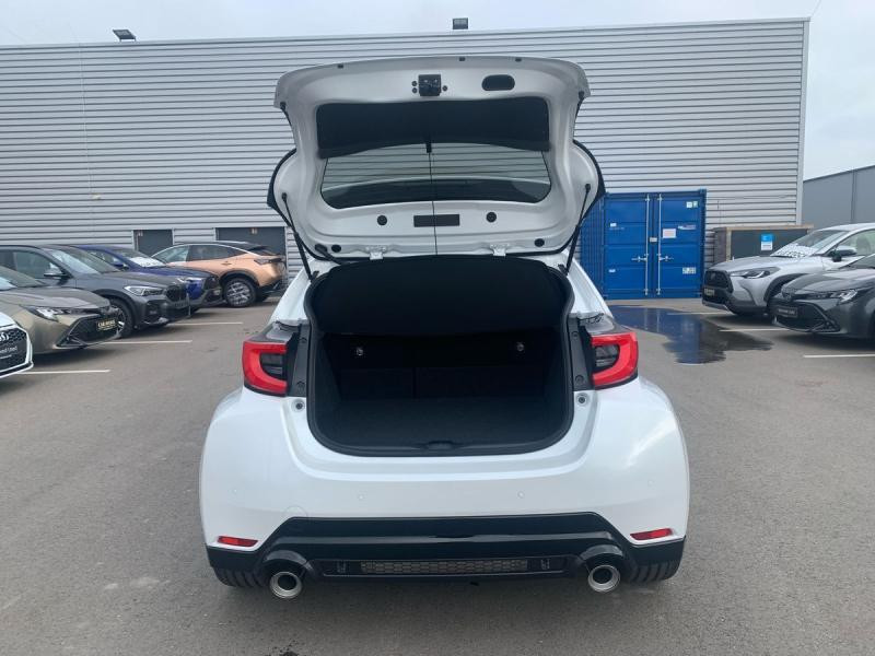 Occasion TOYOTA Yaris 1600 IV GR  WHITE 54385 € à Diekirch
