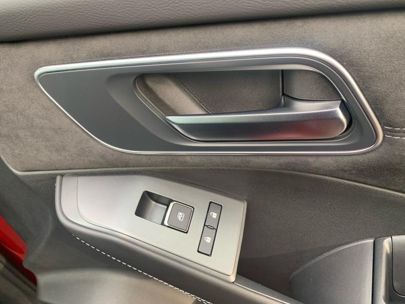 Occasion NISSAN Qashqai 1300 TECNA+ 2WD  RED 49336 € à Diekirch