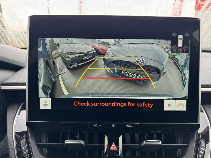 Occasion TOYOTA Corolla Cross 1.8 STYLE 2023 WHITE 32490 € à Diekirch