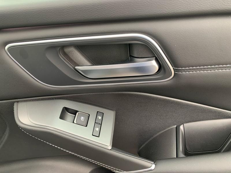 Used NISSAN Qashqai 1500 TECNA, 2WD, E-POWER  GREY € 47230 in Diekirch