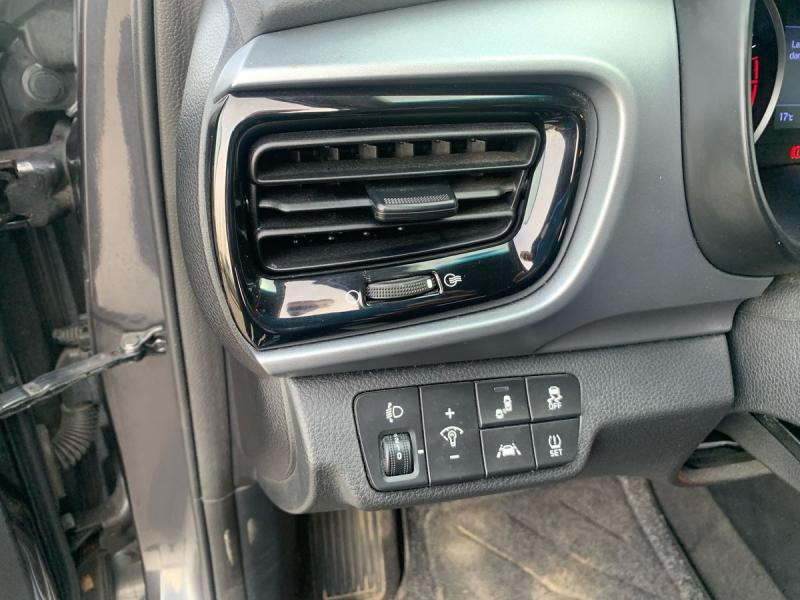 Occasion KIA Stonic 1.0 essence Collection 2020 GREY 11490 € à Diekirch
