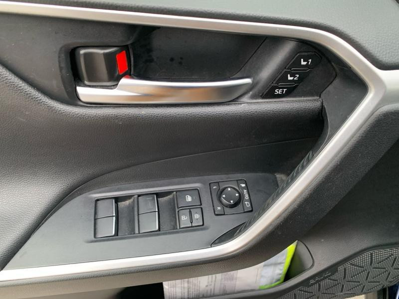 Occasion TOYOTA RAV4 2.5 Premium 2021 BLUE 28990 € à Diekirch